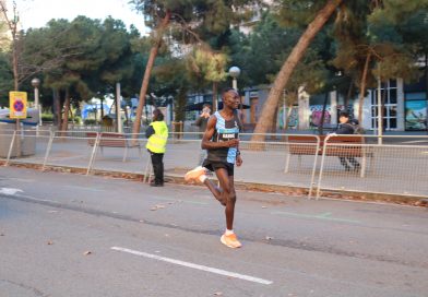 Kibiwott Kandie y Joyciline Jepkosgei vencedores de la eDreams Mitja Marató Barcelona 2024